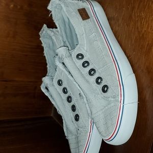 Blowfish canvas shoes